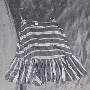 Old navy grey and white striped tank top sz small